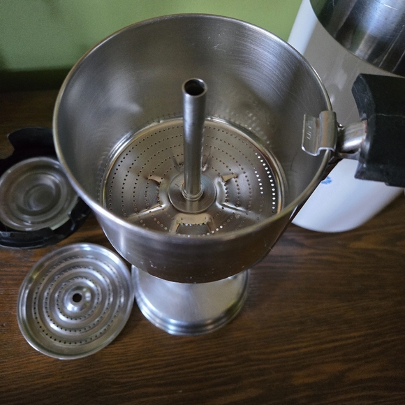 Vintage Corningware 10 Cup Blue Cornflower Percolater Coffee Pot Carafe - Picture 11 of 16